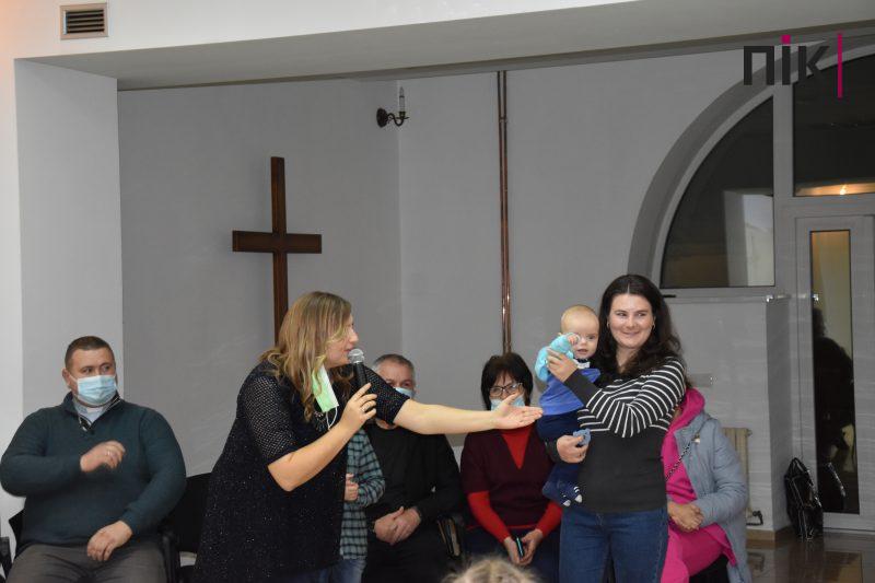 "Хрест життя": прикарпатська співачка Оксана Сливка презентувала нову пісню (ФОТО, ВІДЕО) 19 DSC 0057 scaled