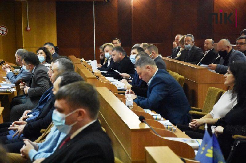 У Франківську розпочалася сесія обласної ради: що цікавого розглянуть депутати (ФОТО) 20 DSC 0103 scaled