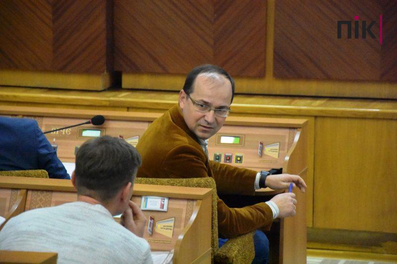 Позачергова сесія Франківської міськради: що цікавого розглянули депутати (ФОТО) 19 DSC 0823 scaled