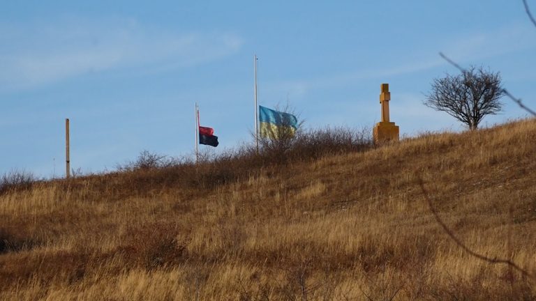 Історичне місце біля Бережан хочуть перетворити на вапняк (ВІДЕО) 12 Історичне місце біля Бережан хочуть перетворити на вапняк (ВІДЕО)