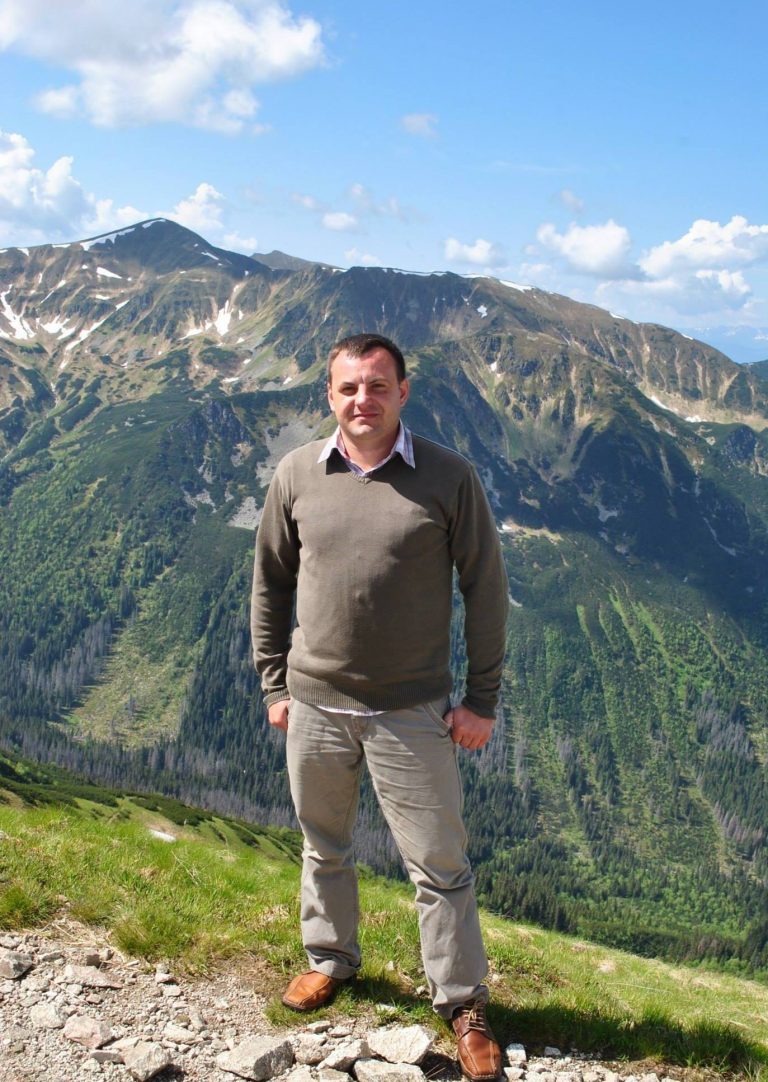 Не відстоює, а блокує: у Переріслянській ТГ на Прикарпатті хочуть відкликати депутата (ВІДЕО)