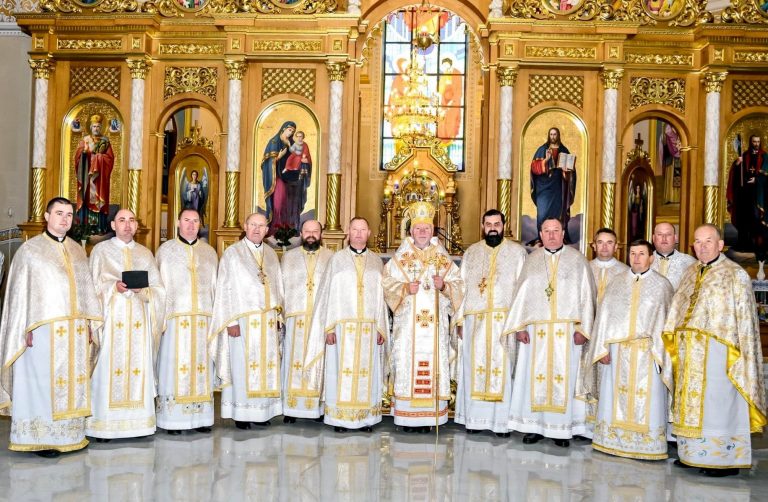 Велична церква у Бурштині відзначила 20-річчя: до події завершили внутрішнє оздоблення (ФОТО) 12 262512357 4877828985614246 3860351709024811723 n