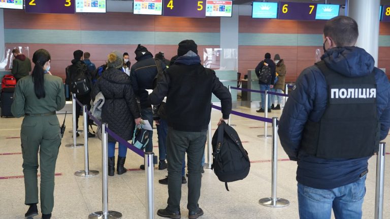 Затримався: з Прикарпаття відправили додому громадянина Узбекистану 5 263455244 3048745438683582 4349230114775755563 n