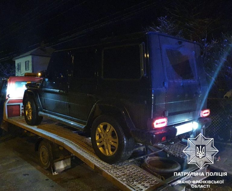 У Франківську патрульні виявили двох водіїв з підробленими документами (ФОТО) 10 У Франківську патрульні виявили двох водіїв з підробленими документами (ФОТО)