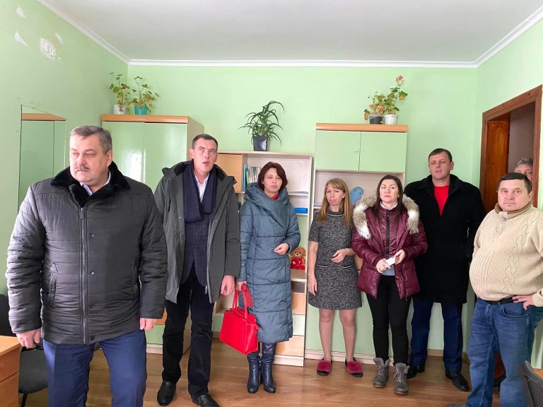 У Городенці представники влади приїхали до дитячого будинку сімейного типу: для чого? (ФОТО) 10 У Городенці представники влади приїхали до дитячого будинку сімейного типу: для чого? (ФОТО)