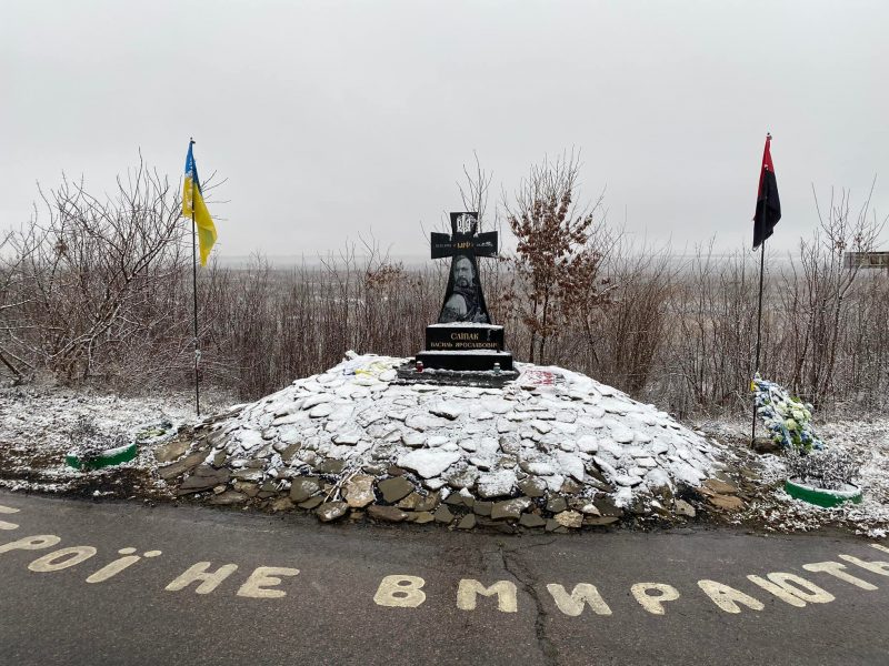 Автомобільний пробіг "Помічників Святого Миколая"