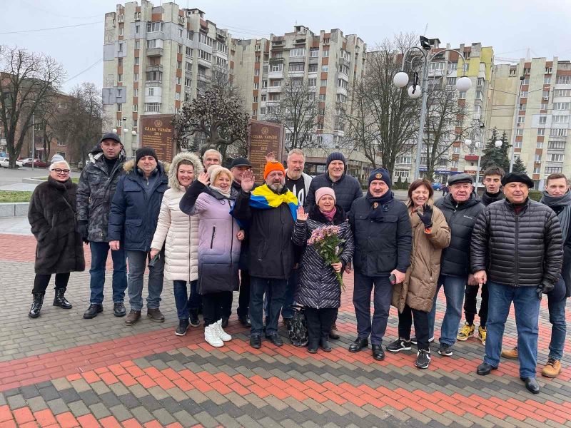 Автомобільний пробіг "Помічників Святого Миколая"