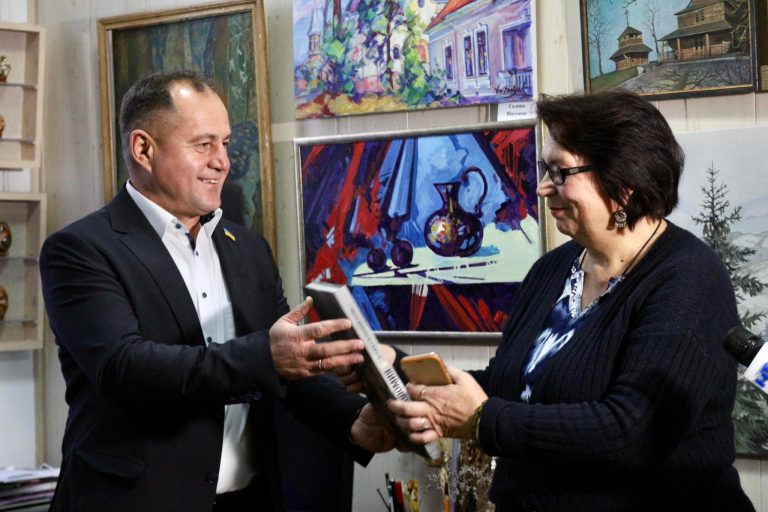 У Коломиї відкрили різдвяну виставку (ФОТО) 8 270337524 1028992877683729 4427936077744813792 n