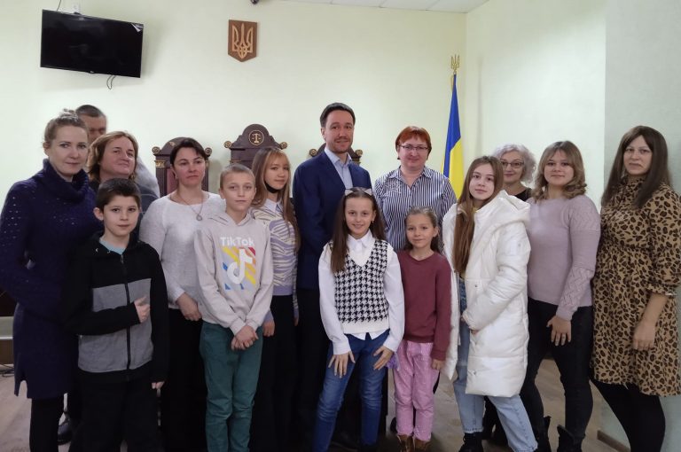 У Коломиї нагородили переможницю конкурсу «Склади вірш про правосуддя» (ФОТО) 10 270625032 1837879173086996 6902698299627071422 n