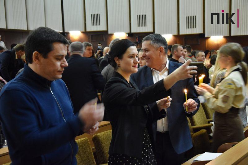 У Франківську відкрилася сесія обласної ради: пластуни по-особливому привітали депутатів (ФОТО) 2 DSC 0263 scaled