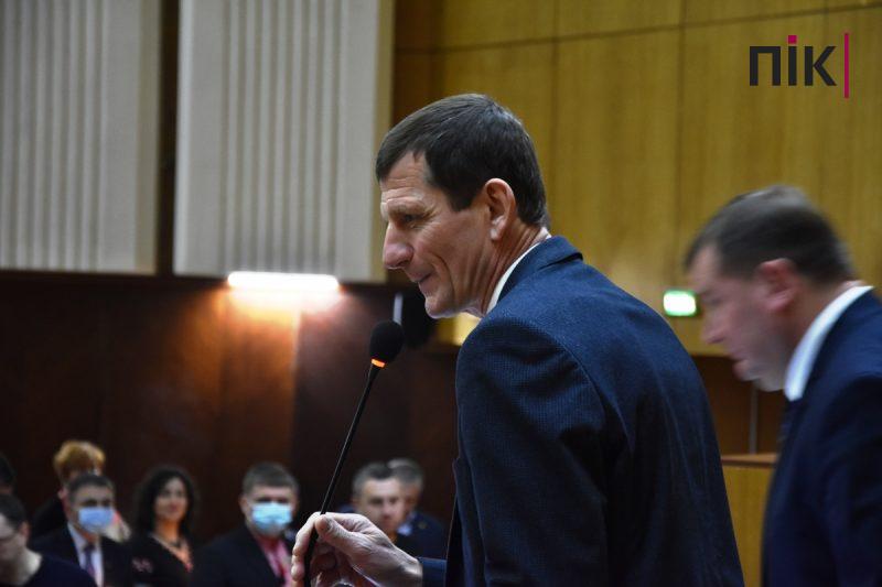 У Франківську відкрилася сесія обласної ради: пластуни по-особливому привітали депутатів (ФОТО) 9 DSC 0278 scaled