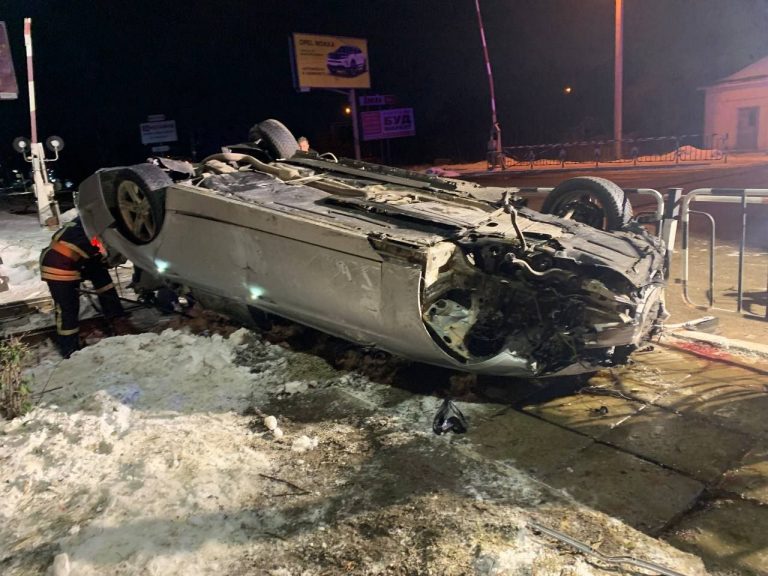 ДТП на Надрічній: пасажир помер у лікарні, водій був п'яний 10 IMG 20211221 093322 661