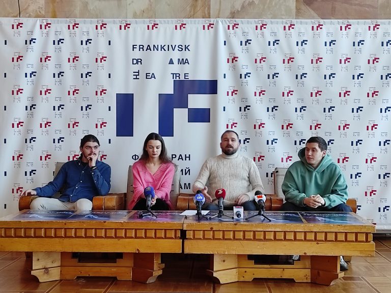 Актори Франківського драмтеатру розповіли про нову виставу "Попелюшка" 6 IMG 20211230 104354