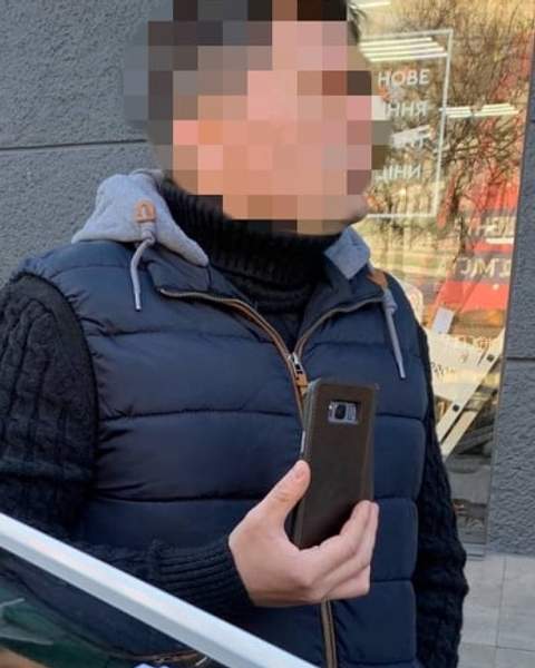 У Львові оштрафували чоловіка, який був на вулиці без маски і без паспорта 