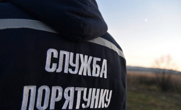 Надзвичайні події на Прикарпатті: з річки витягнули тіло чоловіка, жінка травмувалася під час пожежі 7 На Харківщині трагічно загинули двоє молодих курсантів: ДСНС проводить розслідування