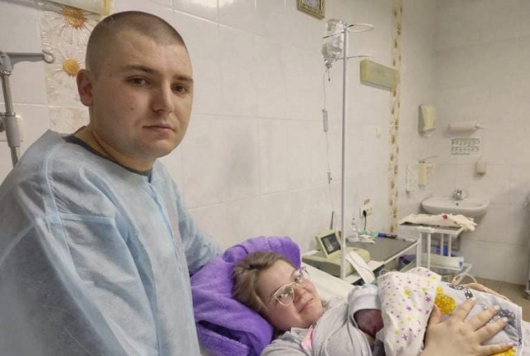 У перший день нового року в Калуській громаді народилося четверо дітей (ФОТО) 7 1641030588 ad12575a9afd9bb57721
