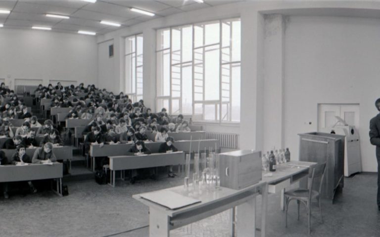 Назад в минуле: Франківський інститут нафти і газу 1970-80-х років (ФОТО) 6 173588495 2897211963886271 8989211903282216614 n.jpg
