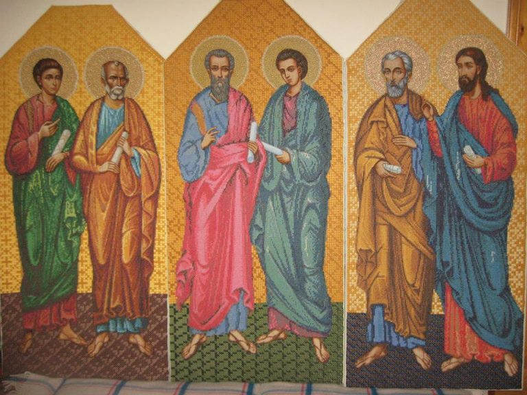 У соборі на Прикарпатті чоловік створив єдиний в Україні вишитий іконостас (ФОТО) 1 270182980 472830871018965 4648717650546024523 n