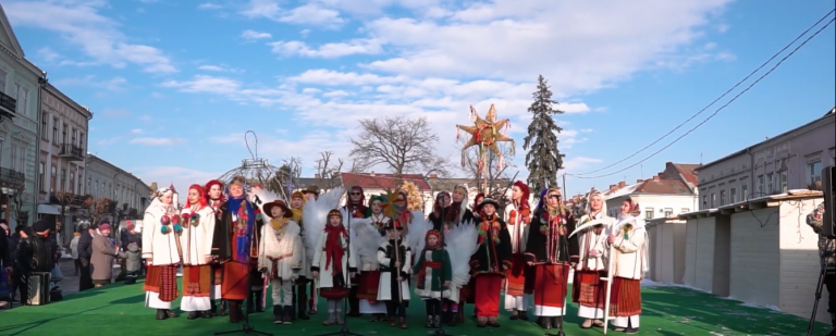 Живе Різдво: колядники змагаються за премію міського голови Коломиї 5 271343728 3057712434476993 2766242386808151953 n