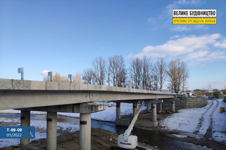На Прикарпатті береги річки Рибниці з’єднані новим мостом (ФОТО) 4 На Прикарпатті береги річки Рибниці з’єднані новим мостом (ФОТО)