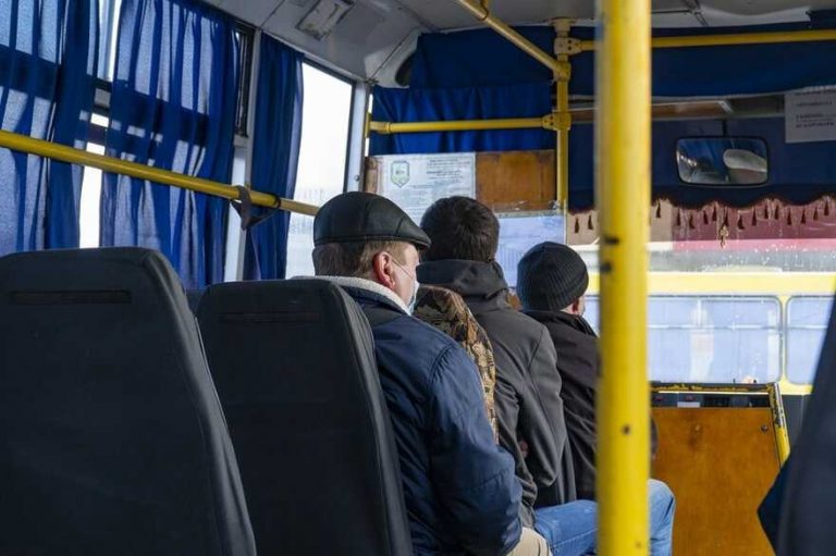 У Долині на час "червоної" зони карантину змінили графік руху міського транспорту