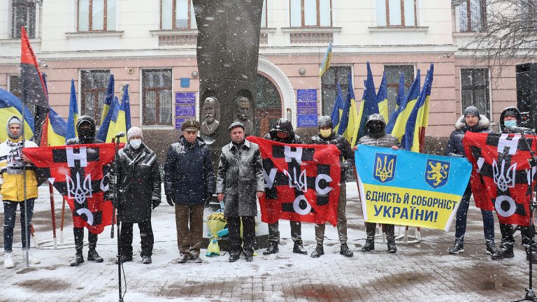 В Івано-Франківську відбулася акція національної єдності (ВІДЕО) 8 s1 4