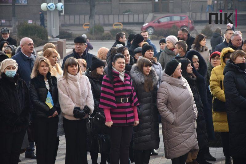 День Єднання: сотні франківців вийшли на площу Соборності (ФОТО) 12 0142d795 33f0 40df 9d1f 311d1e54ef25 scaled