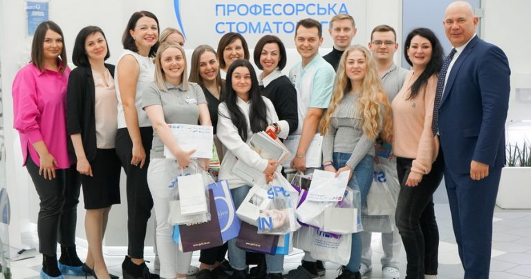 Франківські стоматологи-інтерни перемогли на Всеукраїнському конкурсі (ФОТО) 7 06