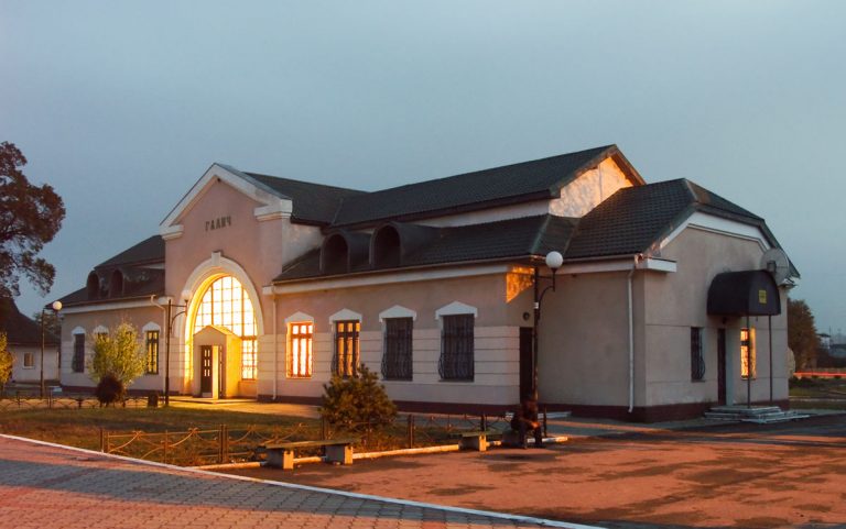 Укрзалізниця хоче відновити стару колію з Галича до Тернополя та запустити Інтерсіті 5 1200px Vokzal st. Galych