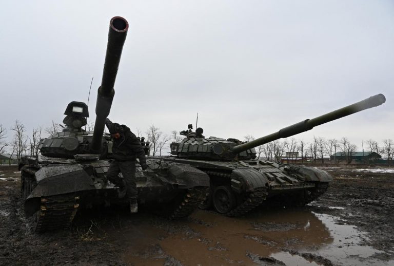 У Міноборони РФ заявили про відведення військових від українських кордонів (ВІДЕО) 8 1644741480 4269