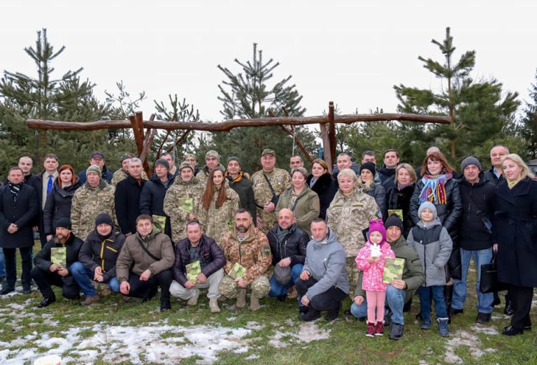 Про них і з ними: у Калуші вийшов альманах про бійців, які воювали на сході (ФОТО)