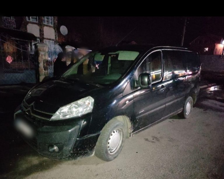 У Калуші з автівки вкрали майже 50 тисяч гривень, зловмисників розшукали (ФОТО) 8 273703859 7474037575970151 8595278528748971966 n