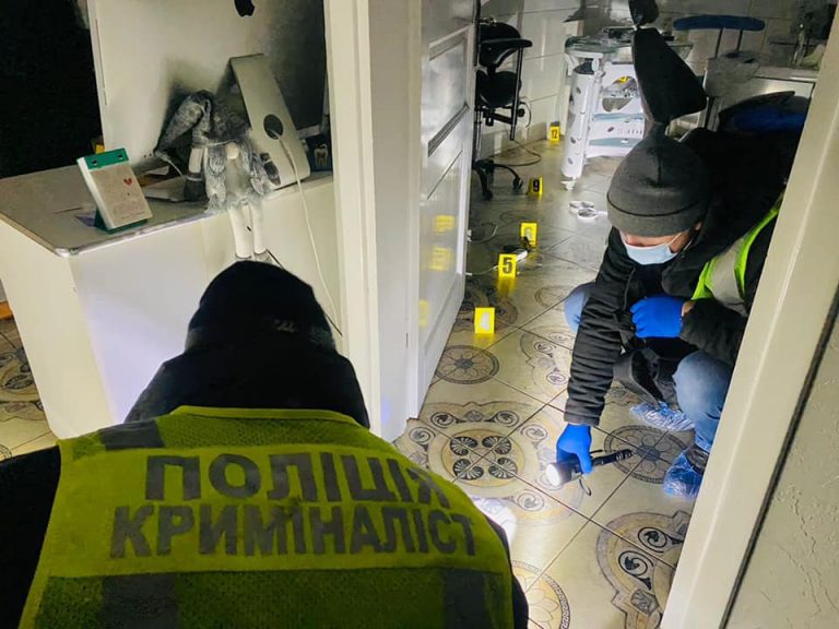 Вбивство на Прикарпатті: поліція розшукує зловмисника (ФОТО) 10 273912728 7499867686720473 6175518673114686527 n