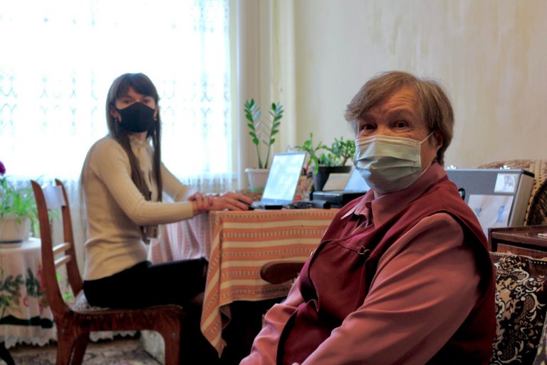 Коломияни можуть отримувати послуги ЦНАПу у власному помешканні 7 273927418 363127392483647 2710871662918194505 n