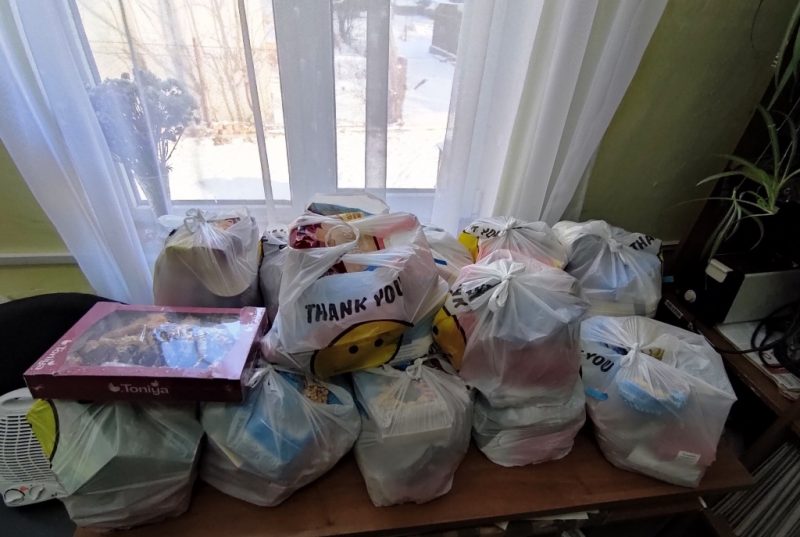 Учні Тлумацького ліцею зібрали продуктові набори для потребуючих сімей (ФОТО)