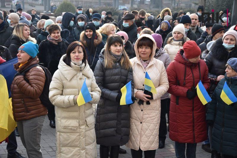 День Єднання: сотні франківців вийшли на площу Соборності (ФОТО) 8 80adaec4 0d2b 4ad5 b09f c1c4b5e9f7c3 scaled