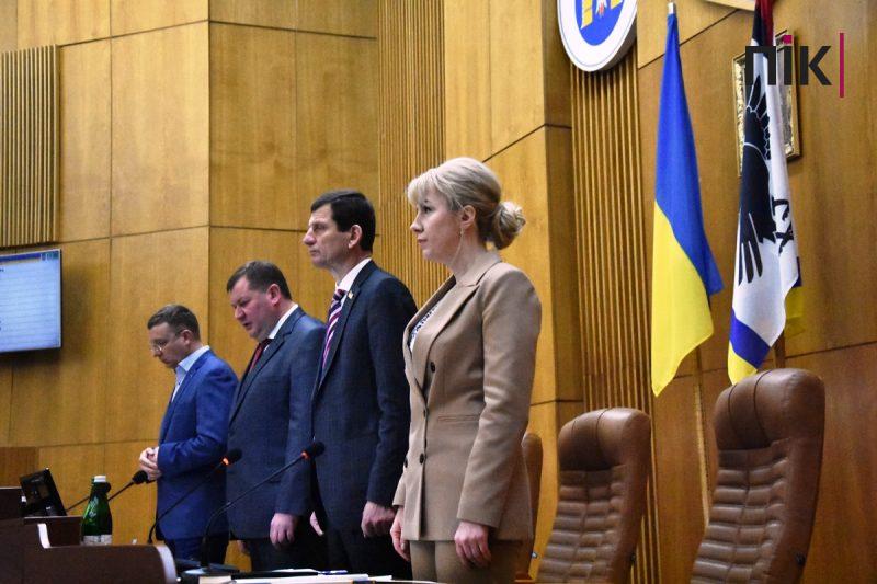 У Франківську відбулася позачергова сесія облради: що важливого розглянули депутати (ФОТО) 2 DSC 0174 scaled