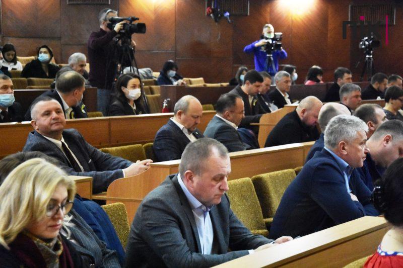У Франківську відбулася позачергова сесія облради: що важливого розглянули депутати (ФОТО) 9 DSC 0187 scaled