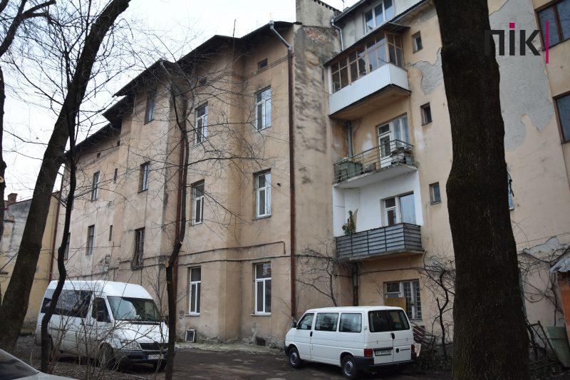 Івано-Франківськ навиворіт: вулиця Гаркуші (ФОТОРЕПОРТАЖ) 11 DSC 0229 scaled