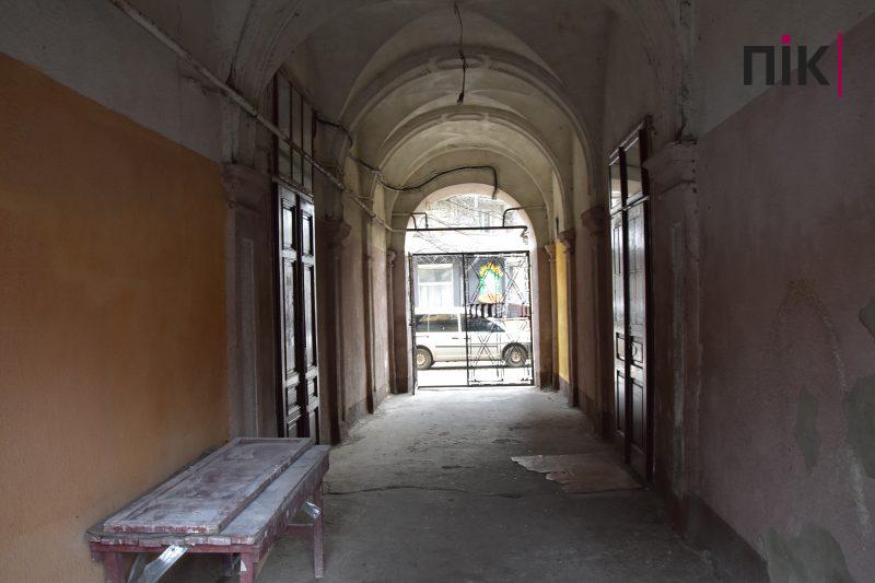 Івано-Франківськ навиворіт: вулиця Гаркуші (ФОТОРЕПОРТАЖ) 7 DSC 0243 scaled