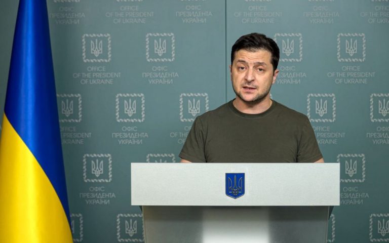 Зеленський оголосив звільнення з-під варти ув'язнених українців із бойовим досвідом 4 deffe87bc6116a1774aea47637449b02