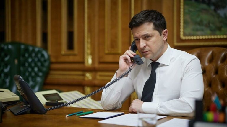 volodymyr zelenskyj large