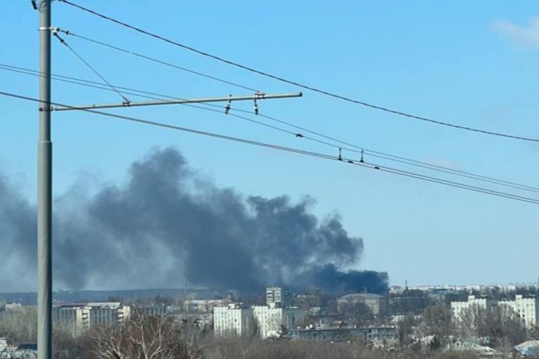 Під Харковом росіяни скинули касетні бомби: є загиблі 7 Під Харковом росіяни скинули касетні бомби: є загиблі