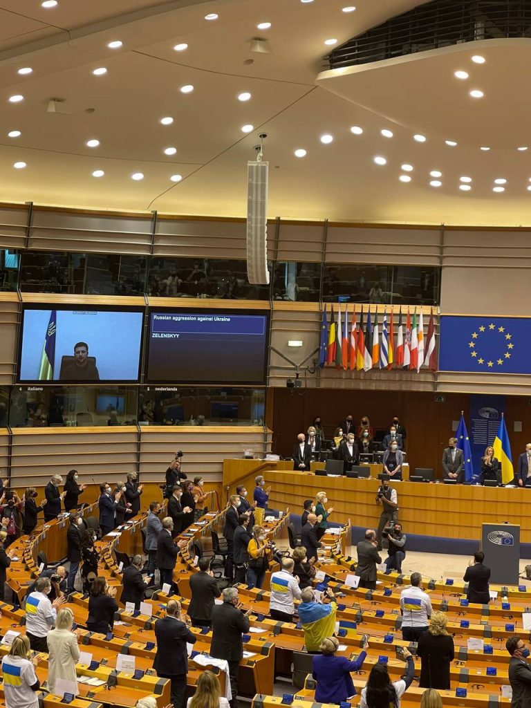 Європарламент прийняв заявку України на вступ до Євросоюзу 8 1fde8e13 1f58 435f b793 ce4b452fac9d