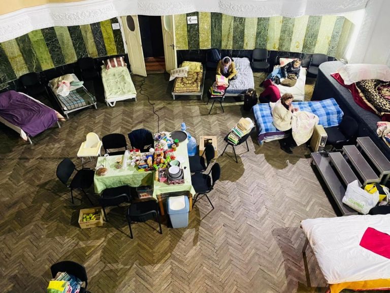 На Львівщину приїхали майже 40 тисяч біженців: чи готова область приймати більше людей (ФОТО) 10 На Львівщину приїхали майже 40 тисяч біженців: чи готова область приймати більше людей (ФОТО)