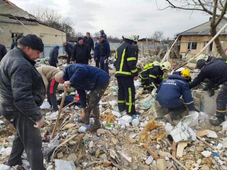 На Київщині внаслідок обстрілів загинули троє дітей (ФОТО) 5 На Київщині внаслідок обстрілів окупантів загинули троє дітей (ФОТО)