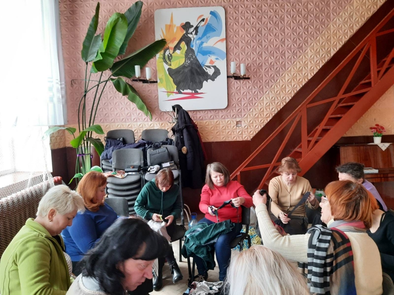 Жителів Городенки запрошують долучитися до плетіння маскувальних сіток (ФОТО)