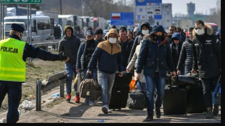 Стало відомо, з яких умов чоловіки можуть виїхати з України 10 Стало відомо, з яких умов чоловіки можуть виїхати з України
