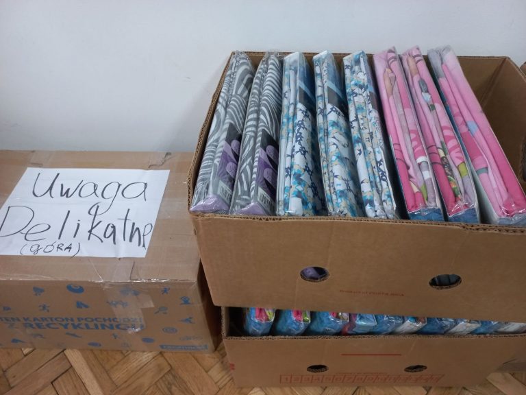 Рогатинщина отримала гуманітарну допомогу з Варшави (ФОТО) 12 Рогатинщина отримала гуманітарну допомогу з Варшави (ФОТО)