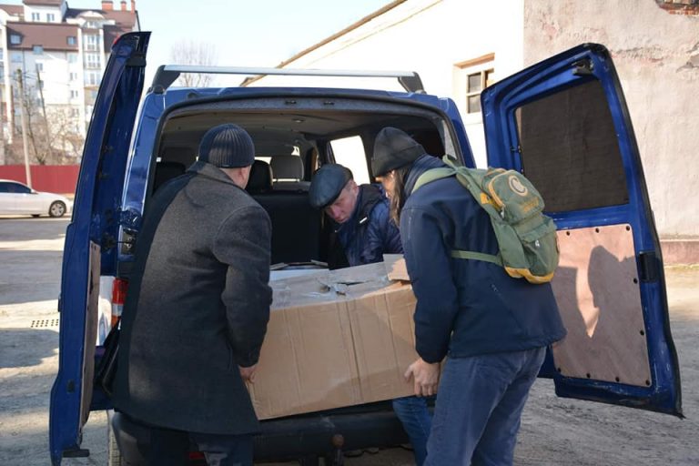 Надвірнянська громада передала допомогу для будинку пристарілих на Чернігівщину (ФОТО) 8 Надвірнянська громада передала допомогу для будинку пристарілих на Чернігівщину (ФОТО)